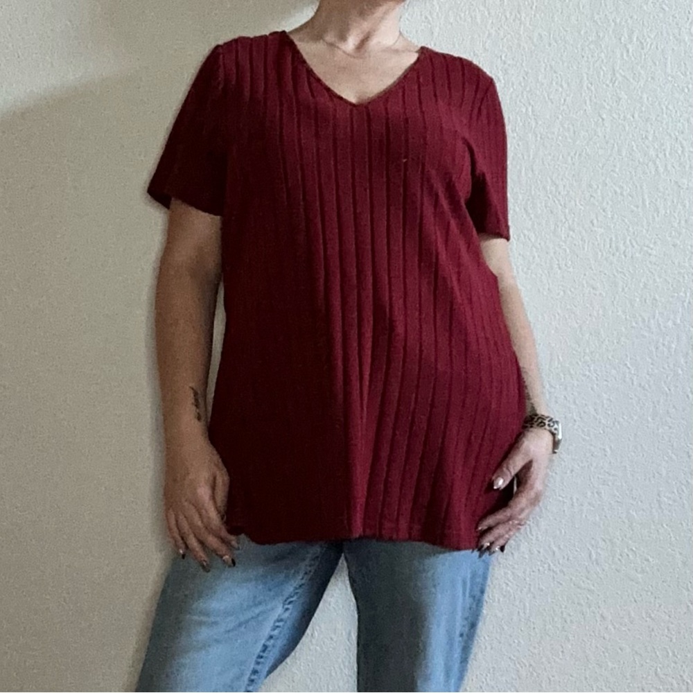 SHEIN Burgundy Short Sleeve Tee